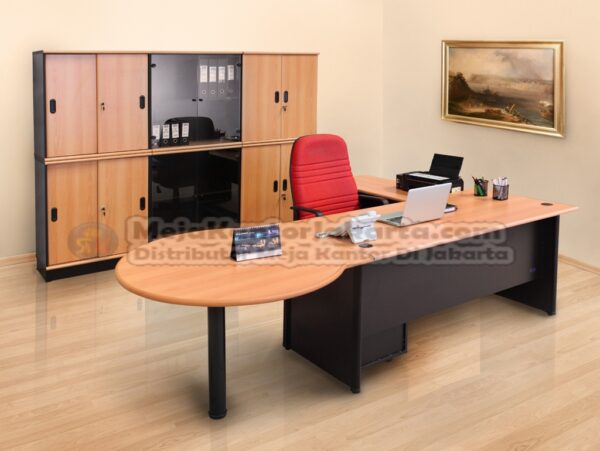 Meja Kantor UNO Classic Series 5